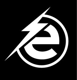Schwarzes Logo mit einem stilisierten weißen Blitz und Kreis um ein "e".