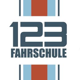 Logo mit der Aufschrift „123 Fahrschule“ in Blau auf weißem Hintergrund mit roten Akzenten.