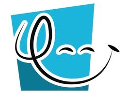 Un rostro feliz dibujado en líneas negras sobre fondo azul y blanco.