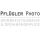 "Pflügler Photo: Werbefotografie & Drohnenservice, schwarzer Text auf weißem Hintergrund."