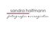 Logo mit der Aufschrift "sandra halfmann fotografin visagistin" in einfacher Schriftart.