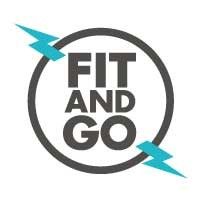 Logo con cerchio nero, testo "Fit and Go" e fulmini azzurri.