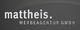 Schwarz-weißes Logo: "Mattheis. Werbeagentur GmbH" auf grauem Hintergrund.