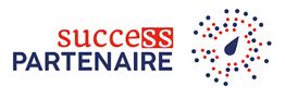 Logo avec texte "Success Partenaire" et un motif de points rouges et bleus en cercle.