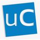 Blaues Quadrat mit weißem „uC“ in der Mitte.