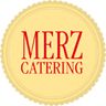 Gelbes Logo mit rotem Text "MERZ CATERING" in der Mitte.