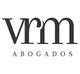 Texto "vrm Abogados" en fuente negra sobre fondo blanco.