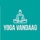 Turquoise achtergrond met witte yogapictogram en tekst "Yoga Vandaag".