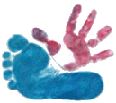 Blauer Fußabdruck und roter Handabdruck auf weißem Hintergrund.