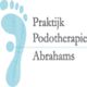 Blauw voetafdruklogo met tekst: "Praktijk Podotherapie Abrahams".