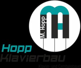 Logo von "Hopp Klavierbau" mit stilisierten Klaviertasten und Text "Klavier- und Cembalobauer".