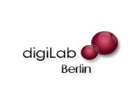 Logo mit Text: "digiLab Berlin", daneben zwei rote, ineinander übergehende Kugeln.