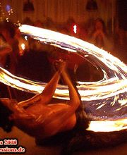 FIRE TWISTER Feuerkünstler Feuerspucker Feuerschlucker Feuershow Feuerartistik Feuertanz Feuerperfor