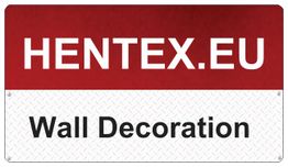 Bord met tekst "HENTEX.EU" en "Wall Decoration" op een rode en witte achtergrond.