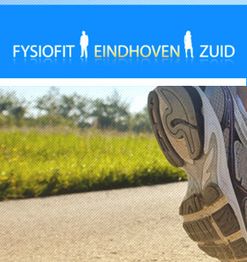 Hardlopende schoenen op een pad met grasveld, tekst: "Fysiofit Eindhoven Zuid".