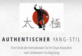Authentischer Yang-Stil Tai Chi Schule Logo mit Figur vor rotem Kreis und chinesischen Schriftzeichen.