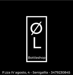 Logo di ØL Bottleshop, Senigallia, con indirizzo e numero di telefono su sfondo nero.