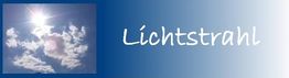 Sonne hinter Wolken mit dem Wort "Lichtstrahl" auf blauem Hintergrund.