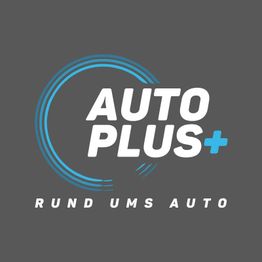 Logo mit Text "Auto Plus, rund ums Auto" auf grauem Hintergrund mit blauem Akzent.
