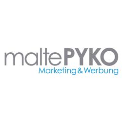 Logo mit Text: "maltePYKO Marketing & Werbung" in Grau und Blau.