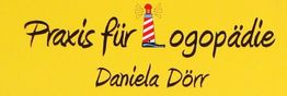 Gelbes Schild mit Schriftzug "Praxis für Logopädie Daniela Dörr", roter Leuchtturm als "L".