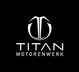 Logo von "Titan Motorenwerk" mit stilisiertem T auf schwarzem Hintergrund.