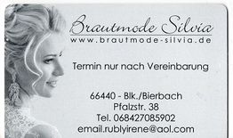 Visitenkarte von Brautmode Silvia mit Kontaktdaten und einer Braut auf der linken Seite.