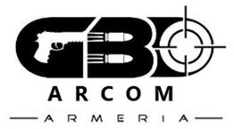 Logo de ARCOM Armería: letras con silueta de pistola, balas y un blanco de tiro.
