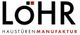 Logo mit Text "LÖHR Haustüren Manufaktur" in schwarzer und roter Schrift.