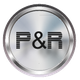 Silbernes, rundes Logo mit "P&R" in schwarz auf metallischem Hintergrund.