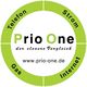 Grüner Kreis mit „Prio One“, umgeben von „Telefon“, „Strom“, „Gas“, „Internet“. URL www.prio-one.de.