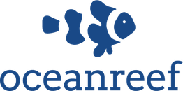 Logo med teksten "oceanreef" og en stiliseret fisk i blåt.