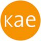 Orange Kreis mit weißen Buchstaben "kae" darin.
