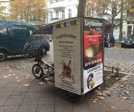 Mobile Massage Gesundheitspraktiker Logo