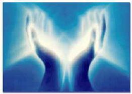 Zwei leuchtende Hände vor blauem Hintergrund, ein Symbol für Energie oder Heilung.