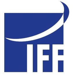Logo mit blauem Quadrat, weißer Kurve oben und den weißen Buchstaben "IFF" in der Mitte.