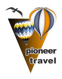 Zwei Heißluftballons und ein Vogel mit der Aufschrift "pioneer travel" auf einem dreieckigen Hintergrund.