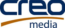Logo mit blauem Text "creo media" und einer geschwungenen, orangen Linie darunter.