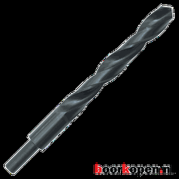 Een zwarte metalen boor met een spiraalvorm, tegen een witte achtergrond.