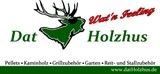 Logo von "Dat Holzhus" mit Hirschskizze und Werbeslogan.