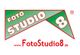 Logo mit Schriftzug "Foto Studio 8" in grün und rot auf weißem Hintergrund.