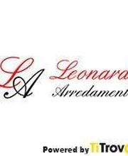 Logo "Leonardi Arredamenti" con scritte eleganti su sfondo bianco.