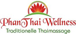 Logo von Phan Thai Wellness mit Lotusblume und Schriftzug "Traditionelle Thaimassage".