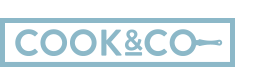 Logo van "Cook & Co" met een sleutelvormige decoratie aan de rechterkant, in blauwe tinten.