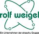 Logo mit grünem Text "rolf weigel" und Text darunter: "Ein Unternehmen der straschu Gruppe".