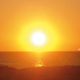 Sonnenuntergang über dem Meer mit Zitat von König Salomo und Schriftzug "Tierbestattung Burkhard Höch".
