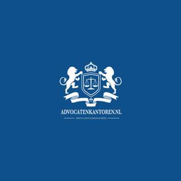 Wit logo met twee leeuwen en weegschaal op een blauw achtergrond, tekst: "ADVOCTENKANTOREN.NL".