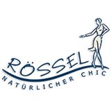 Logo mit Schriftzug "RÖSSEL - NATÜRLICHER CHIC" und stilisierter Figur rechts.