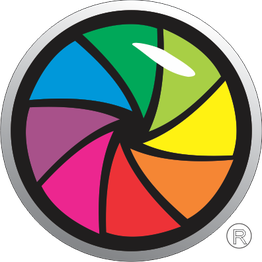 Icono circular de colores en forma de obturador de cámara con un símbolo de marca registrada.