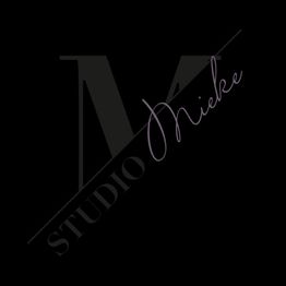 Zwart logo met grijze "Studio" en paarse "Mieke".